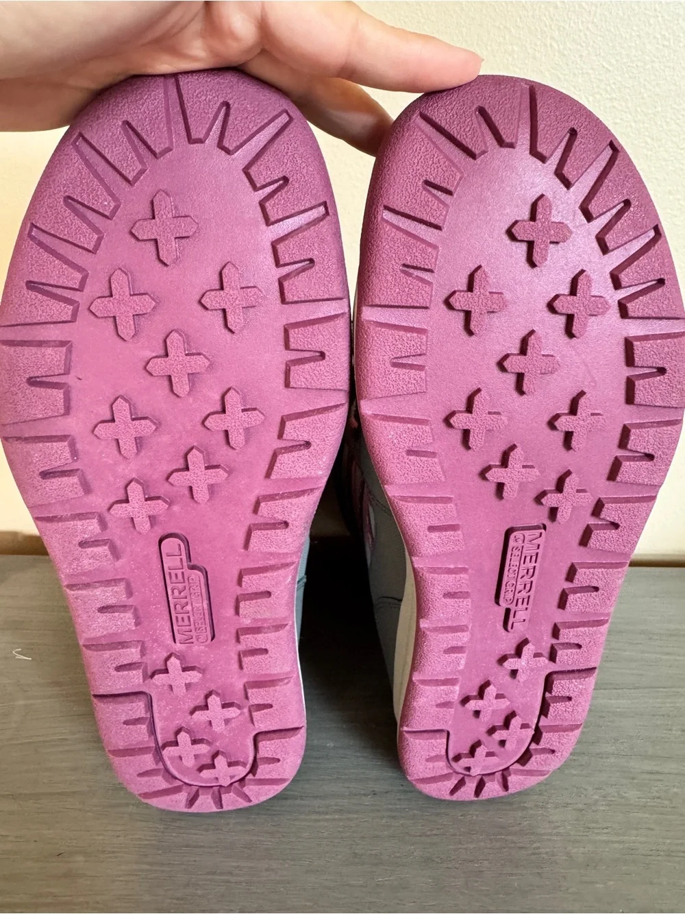 Merrell snow boots size 7 snow crush 2.0 gray pink purple